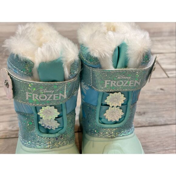 Disney Frozen toddler girls' winter light up snow boots size 6 - Picture 3 of 12